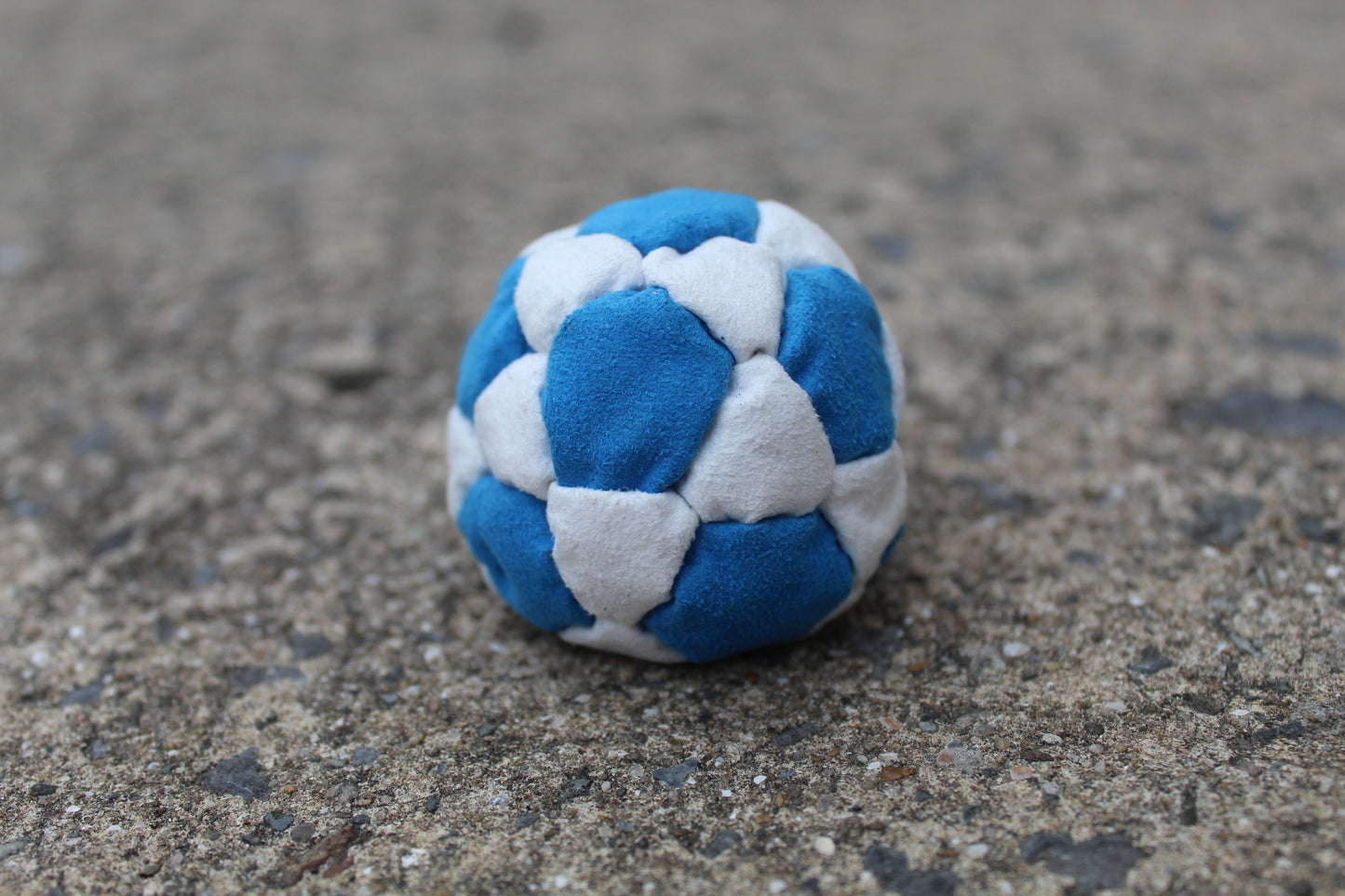 Xtremity Pro professional footbag with a 32 panel construction in Blue/White