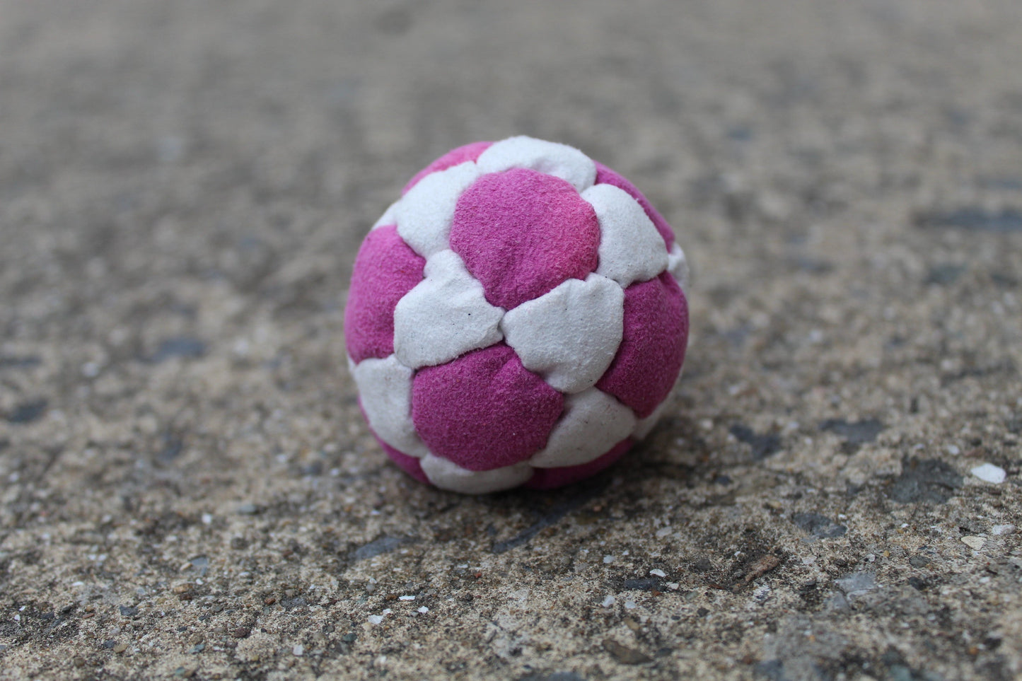 32p Pro Staller Hacky Sack / Footbag - Light (45g)