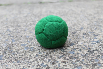 12 panel fleece fabric juggling ball in green