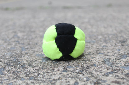 14 panel pro series 2 footbag in yellow/black
